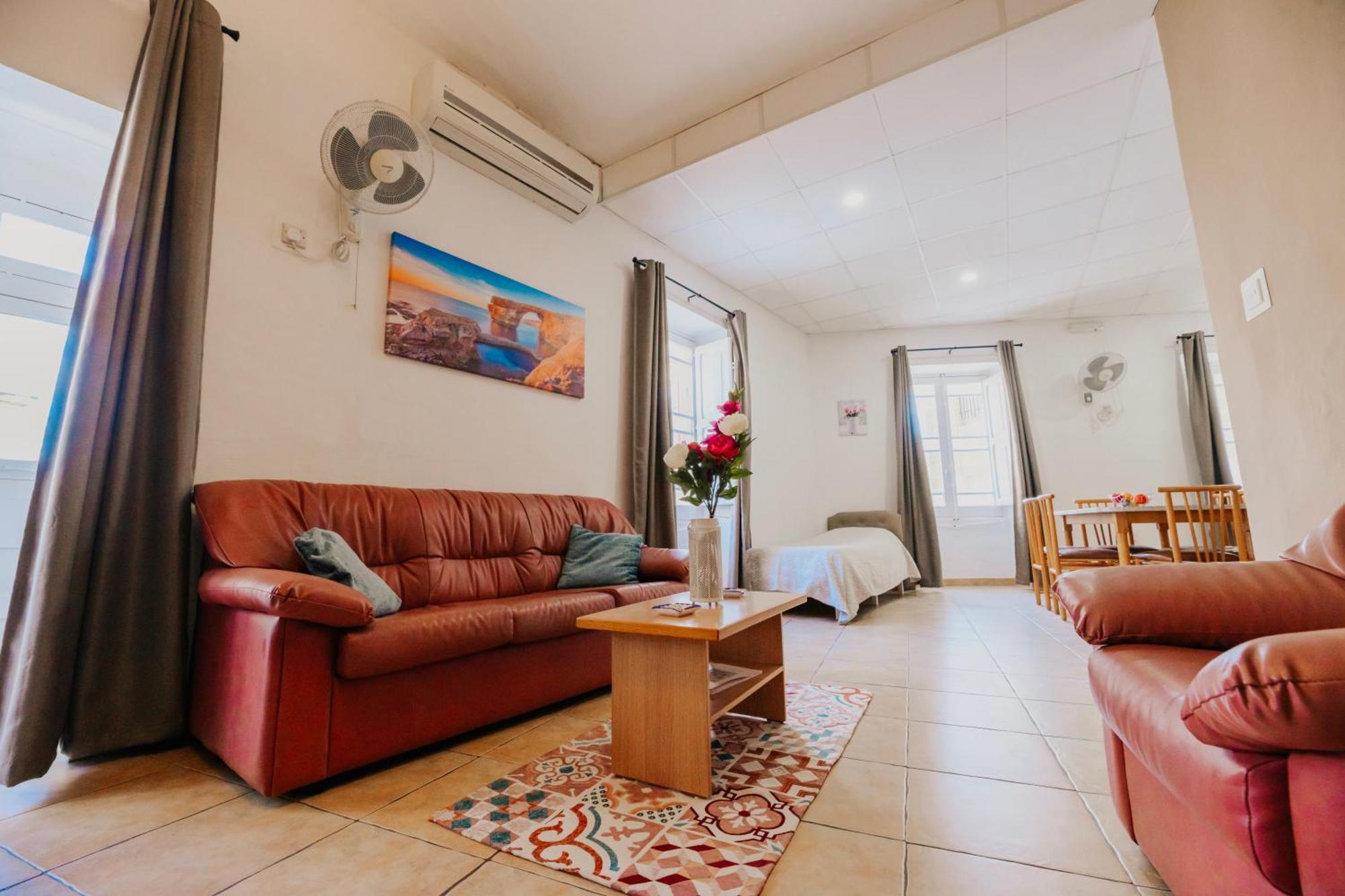 Gelmif Apartments เบียกุ ภายนอก รูปภาพ